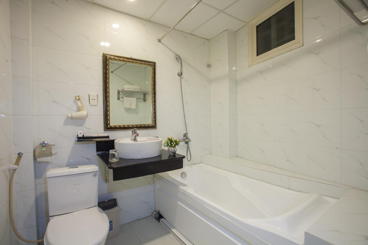 Hestia Legend Hotel Hanoi Esterno foto